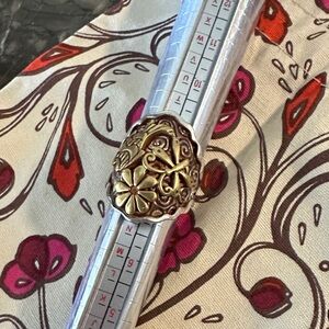 Elegant Brass Floral Sterling Silver Sz 8 Ring
